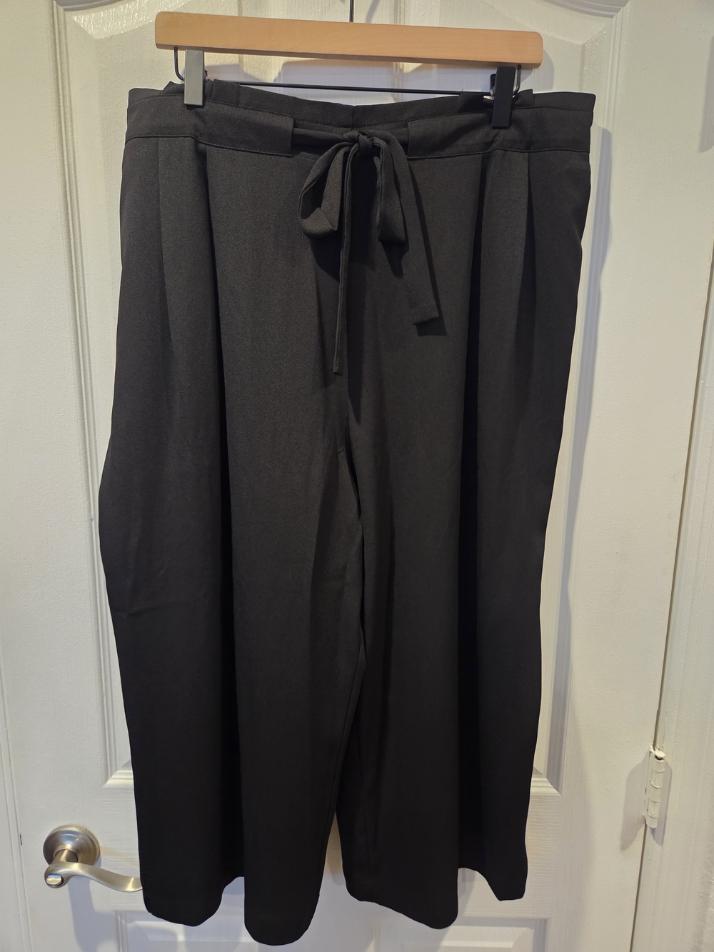DR2 Black Elastic Tie-Waist Wide Pants